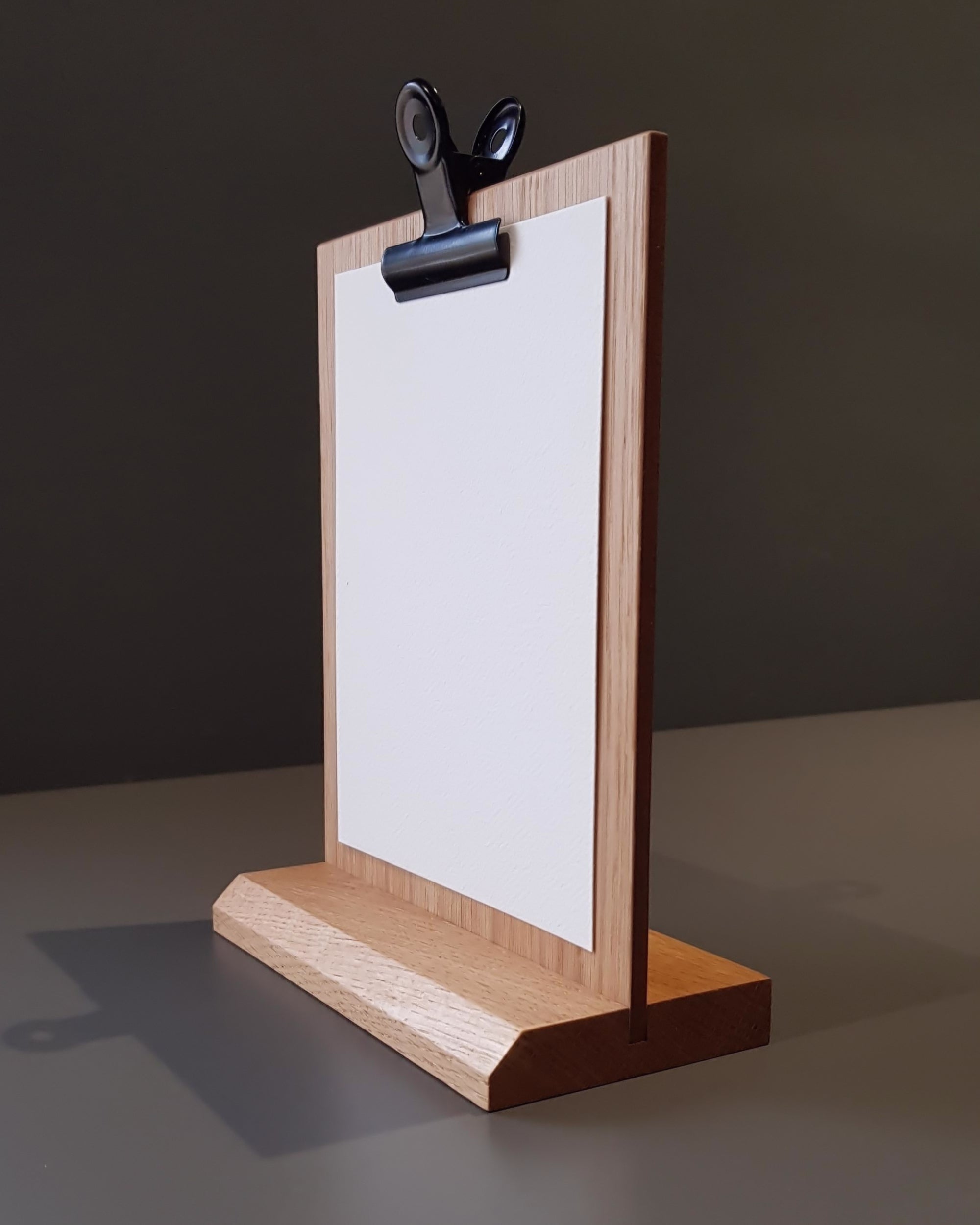 Menu Holder ( bespoke order x 20 )